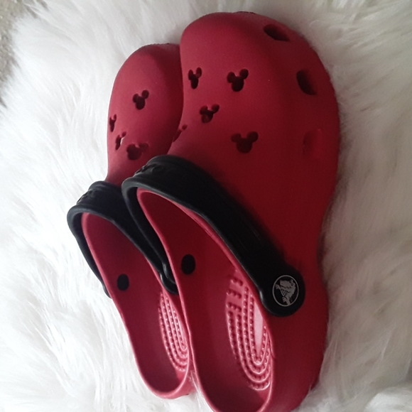 Kid's Crocs - Picture 4 of 7